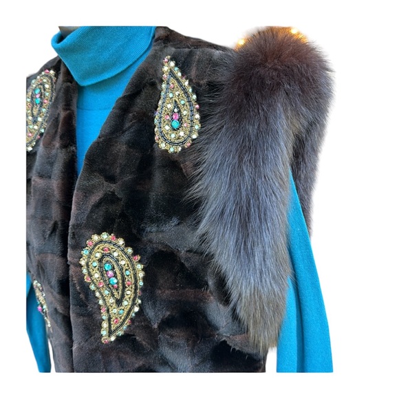 ANDRIENNE LANDAU vintage very dark brown fur vest, size s/m - Picture 3 of 11